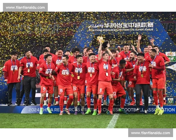 44 球冲冠!海港若夺冠将破中超最 “脆” 冠军纪录 44 球冲冠!海港若夺冠将破中超最 “脆” 冠军纪录